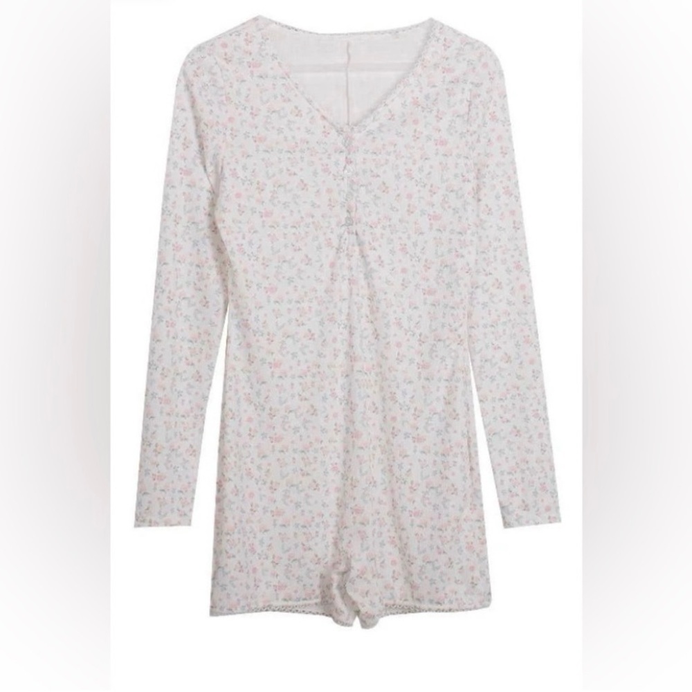 Ever Lasting Floral Pajama Long Sleeve Bodysuit Size Small